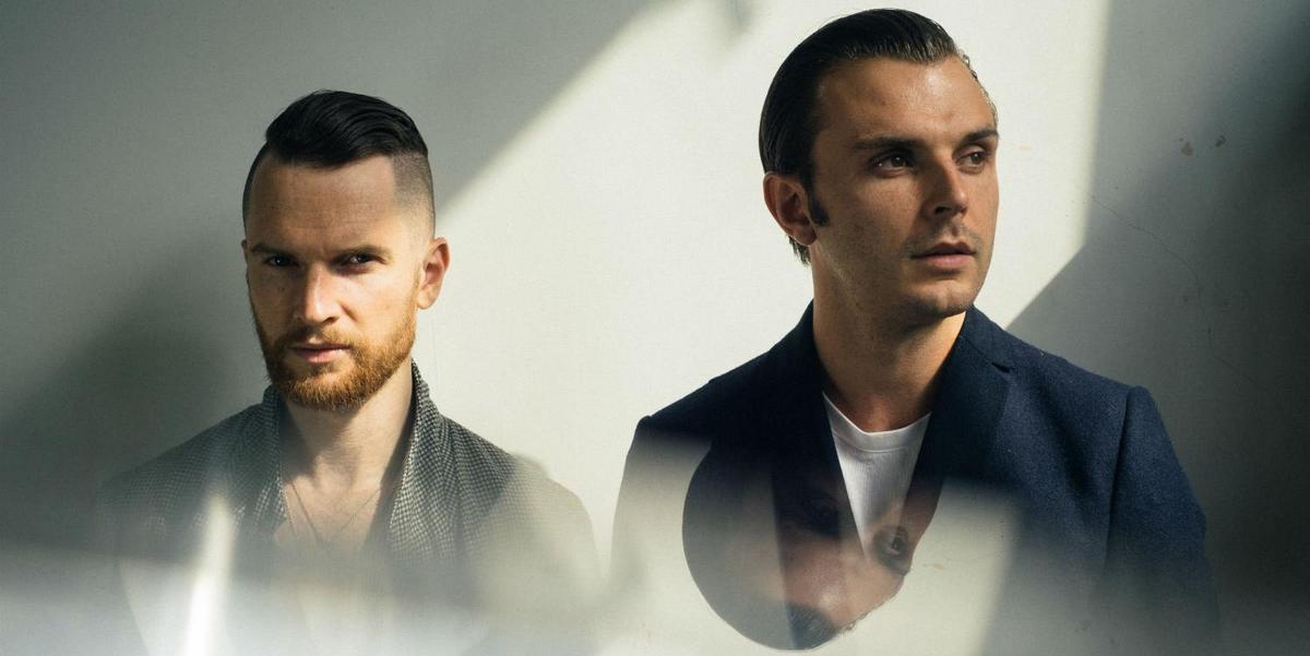 Hurts official. Группа hurts. Hurts 2022. Hurts 2024.